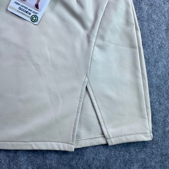 Rewash NWT Women's XS Cream Vegan Leather Mini Skirt - Picture 2 of 6